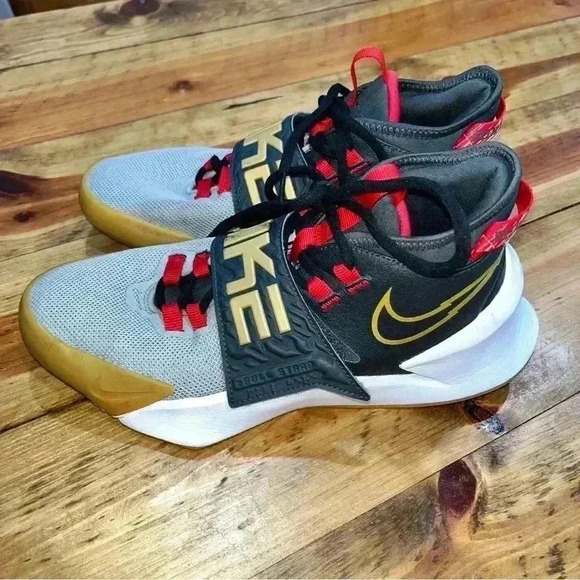 Nike Future Court Youth 5.5 C-T2866-001 super condition - Picture 10 of 12